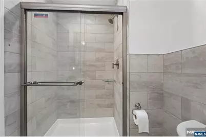 86 Crescent Avenue, Passaic, NJ 07055 - Photo 35