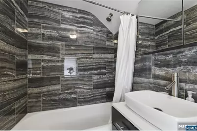 86 Crescent Avenue, Passaic, NJ 07055 - Photo 31