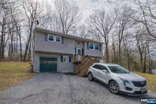 88 Wawayanda Rd, Vernon, NJ 07422 - Photo 1