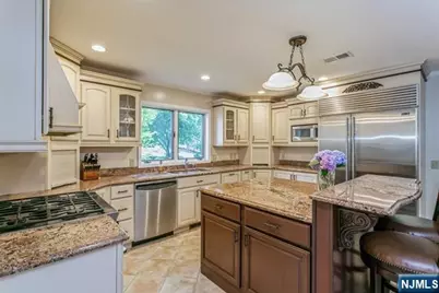 273 Wilson Drive, Cresskill, NJ 07626 - Photo 7