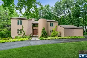273 Wilson Dr, Cresskill, NJ 07626 - Photo 3