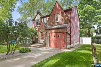 988 Richard Court, Teaneck Township, NJ 07666 - Photo 21