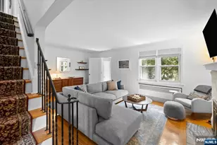 988 Richard Ct, Teaneck Township, NJ 07666 - Photo 9