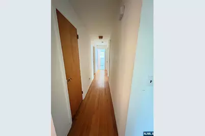504 Summit Avenue, Fort Lee, NJ 07024 - Photo 9
