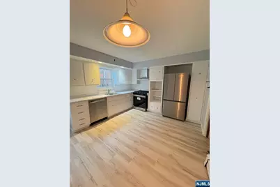 504 Summit Avenue, Fort Lee, NJ 07024 - Photo 1