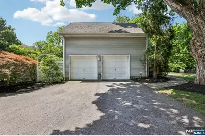 43 N Pleasant Avenue, Ridgewood, NJ 07450 - Photo 37