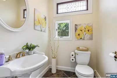 43 N Pleasant Avenue, Ridgewood, NJ 07450 - Photo 17
