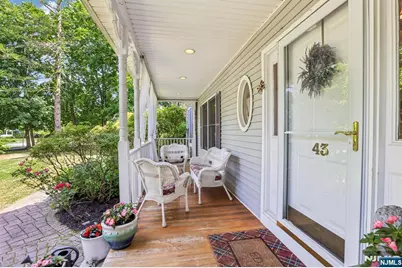 43 N Pleasant Avenue, Ridgewood, NJ 07450 - Photo 3