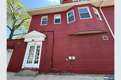 252 Boulevard 2 #2, Hasbrouck Heights, NJ 07604 - Photo 1