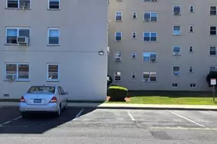 2215 N Central Road 2E, Fort Lee, NJ 07024 - Photo 15