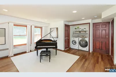 728 Prospect Street, Glen Rock, NJ 07452 - Photo 9