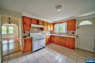 382 High Mountain, North Haledon, NJ 07508 - Photo 5
