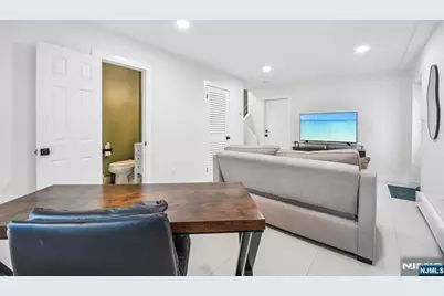 2451 Leighton B (Left Side) #B (left side), Fort Lee, NJ 07024 - Photo 25
