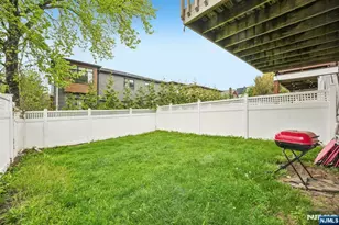 2451 Leighton B (Left Side), Fort Lee, NJ 07024 - Photo 27