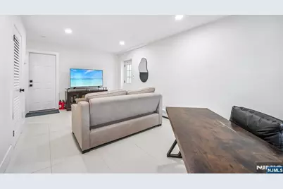 2451 Leighton B (Left Side) #B (left side), Fort Lee, NJ 07024 - Photo 23