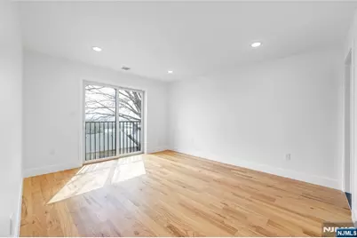 270 Lafayette Avenue 2 #2, Lyndhurst Township, NJ 07071 - Photo 3