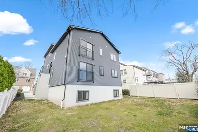 270 Lafayette Avenue 2 #2, Lyndhurst Township, NJ 07071 - Photo 29