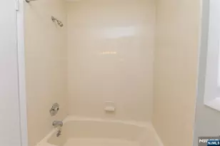 1-15 Coles Ave 3B, Hackensack, NJ 07601 - Photo 17
