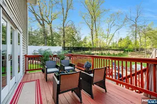 25 Dundee Ct, Mahwah, NJ 07430 - Photo 43