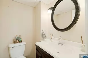 25 Dundee Ct, Mahwah, NJ 07430 - Photo 35