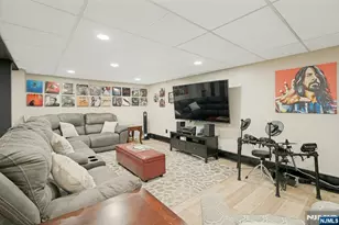 25 Dundee Ct, Mahwah, NJ 07430 - Photo 27