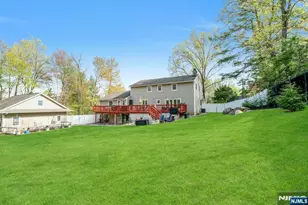 25 Dundee Ct, Mahwah, NJ 07430 - Photo 49