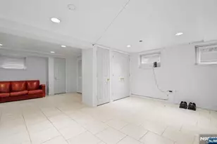 12 Lawrence Pkwy, Tenafly, NJ 07670 - Photo 29