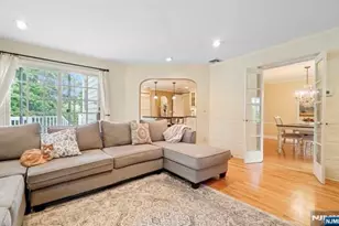 12 Lawrence Pkwy, Tenafly, NJ 07670 - Photo 11