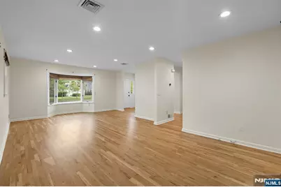 363 Vesta Court, Ridgewood, NJ 07450 - Photo 9