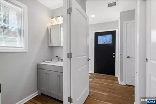 77B Chestnut St, Lodi, NJ 07644 - Photo 17