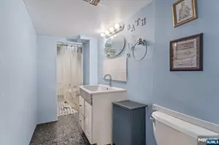 12-17 Roosevelt Pl, Fair Lawn, NJ 07410 - Photo 17