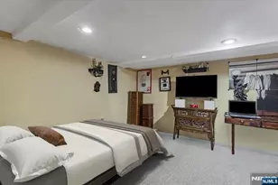 12-17 Roosevelt Pl, Fair Lawn, NJ 07410 - Photo 13