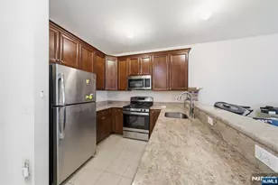 3120 Cory Ln 3120, Elmwood Park, NJ 07407 - Photo 3