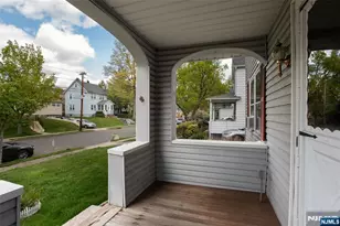 582 Center Ave, River Edge, NJ 07661 - Photo 3