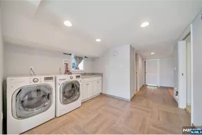 431 Van Renssalaer Court, Ridgefield, NJ 07657 - Photo 29