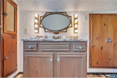 431 Van Renssalaer Court, Ridgefield, NJ 07657 - Photo 27