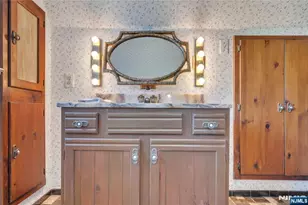 431 Van Renssalaer Ct, Ridgefield, NJ 07657 - Photo 27