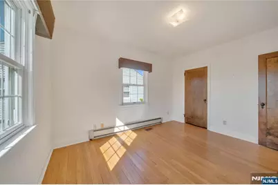 431 Van Renssalaer Court, Ridgefield, NJ 07657 - Photo 17