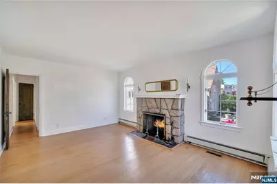 431 Van Renssalaer Court, Ridgefield, NJ 07657 - Photo 3