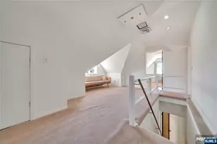 431 Van Renssalaer Ct, Ridgefield, NJ 07657 - Photo 21