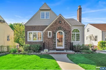 431 Van Renssalaer Court, Ridgefield, NJ 07657 - Photo 1