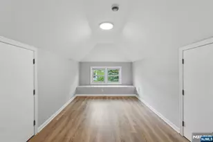 341 Diamond Bridge Ave 2, Hawthorne, NJ 07506 - Photo 19