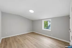341 Diamond Bridge Ave 2, Hawthorne, NJ 07506 - Photo 17