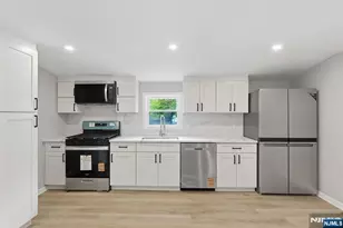 341 Diamond Bridge Ave 2, Hawthorne, NJ 07506 - Photo 5