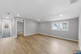 341 Diamond Bridge Ave 2, Hawthorne, NJ 07506 - Photo 15