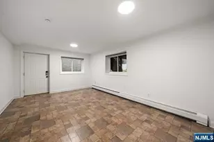 2479 8th St, Fort Lee, NJ 07024 - Photo 19