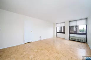 200 Winston Dr 401, Cliffside Park, NJ 07010 - Photo 17