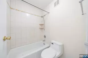 200 Winston Dr 401, Cliffside Park, NJ 07010 - Photo 19