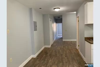 735-737 William Street 2R #2R, Harrison, NJ 07029 - Photo 3