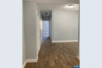 735-737 William Street 2R #2R, Harrison, NJ 07029 - Photo 5